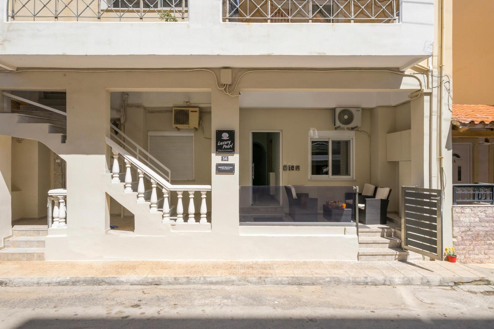 Luxury Pearl, Steps To The Beach La Canea Exterior foto